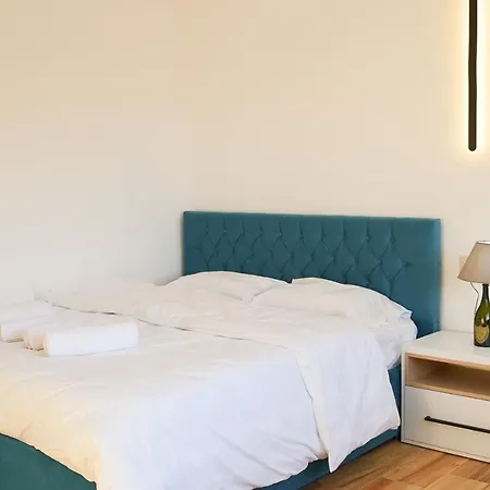 Matisse No1 - Center * 티라나