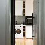 Matisse No1 - Center Daire *