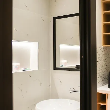 Matisse No1 - Center